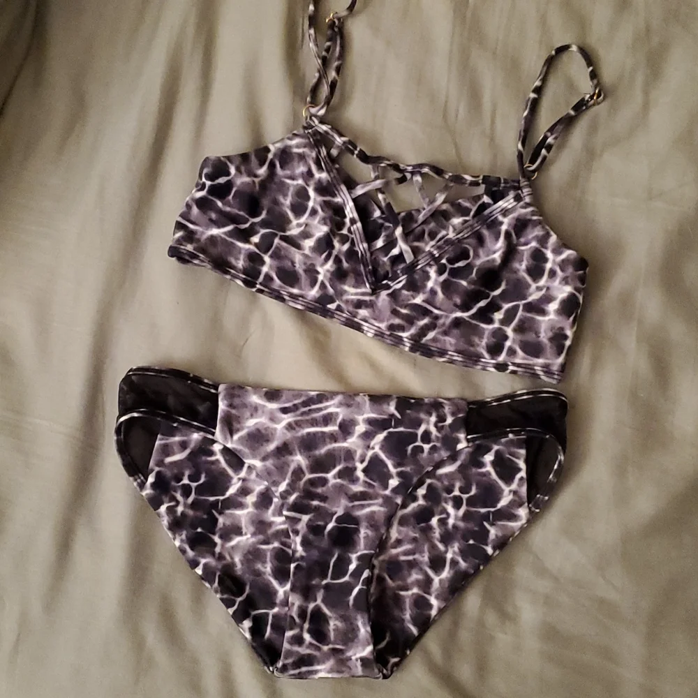 Issa de Mar bikini - Picture 1 of 5